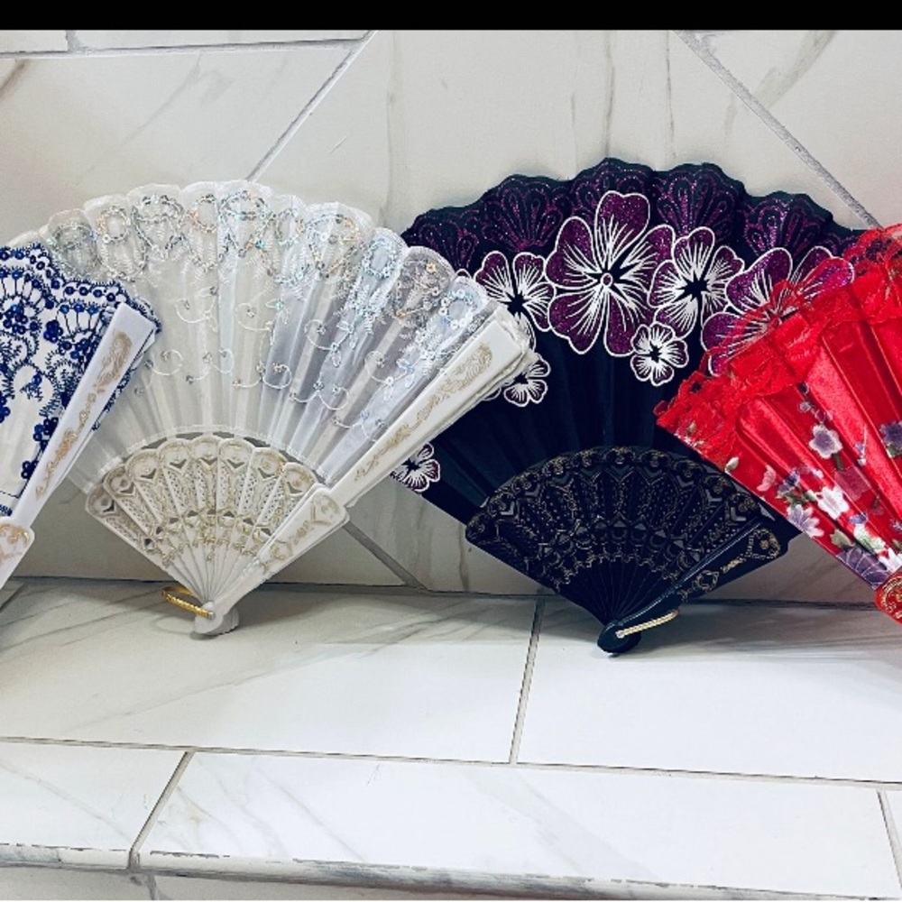 Colorful abanicos